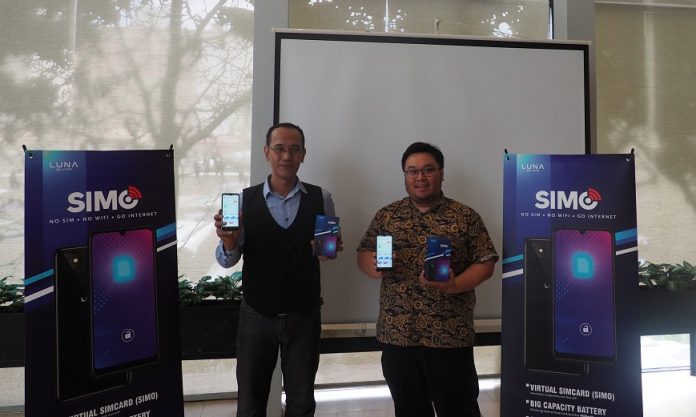 Smartphone Luna Simo dengan virtual SIM Card