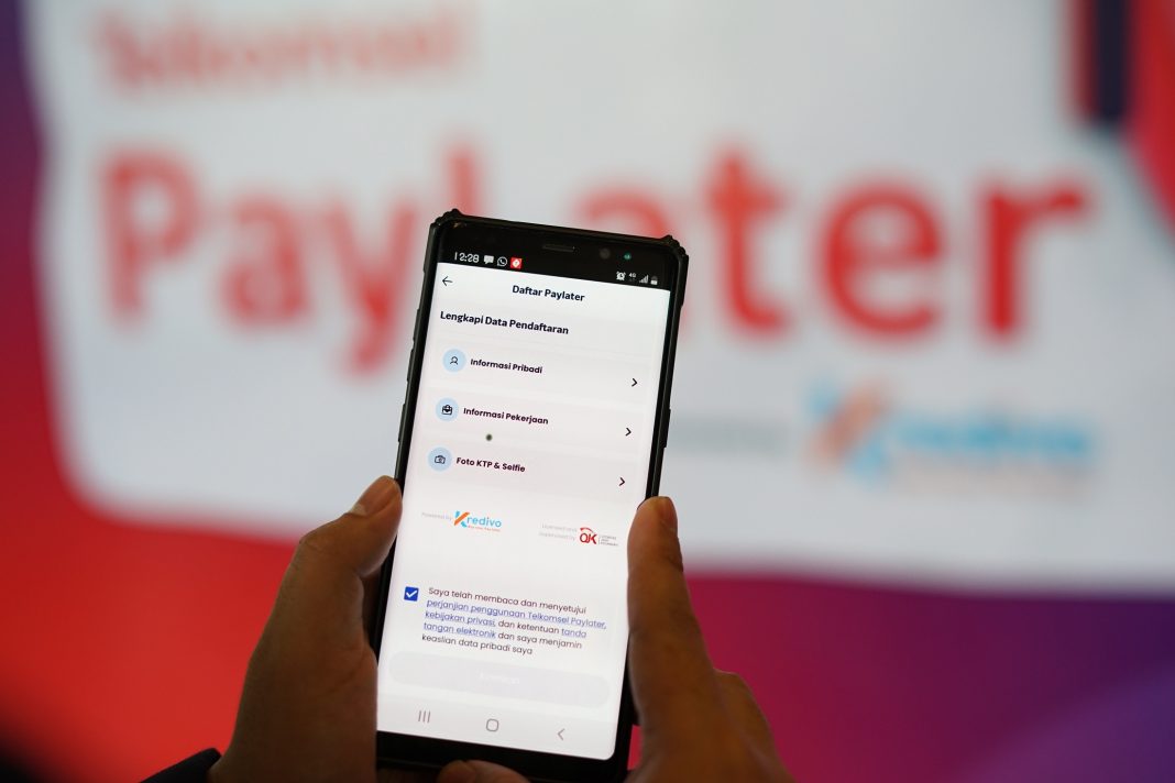Kehadiran Telkomsel PayLater semakin melengkapi solusi keuangan digital inovatif yang telah Telkomsel hadirkan untuk memperkuat ekosistem keuangan digital nasional, setelah LinkAja, Telkomsel Klop!, dan Telkomsel redi.