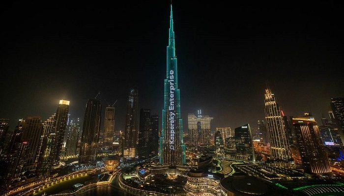 Kaspersky telah menerangi gedung tertinggi di dunia, Burj Khalifa di Dubai, dalam tampilan LED yang menakjubkan untuk menunjukkan perlindungan tertinggi dari ancaman siber.