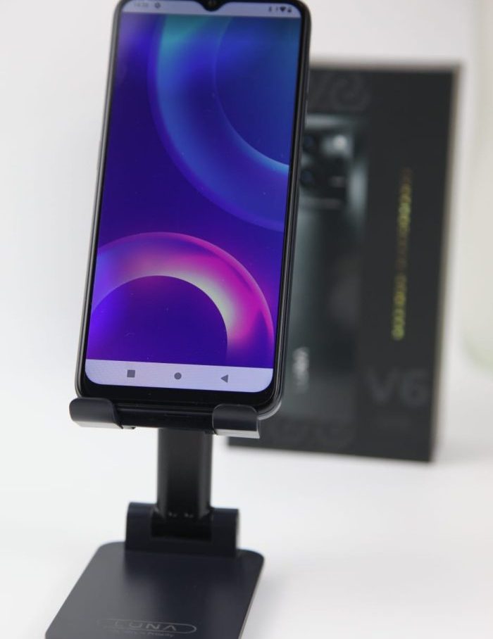 Luna, brand smartphone ternama kembali merilis smartphone terbarunya, Luna V6.