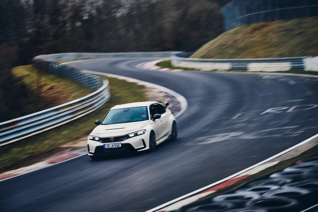 All New Honda Civic Type R Kembali Pecahkan Rekor Mobil FWD Tercepat di Sirkuit Nurburgring, Jerman