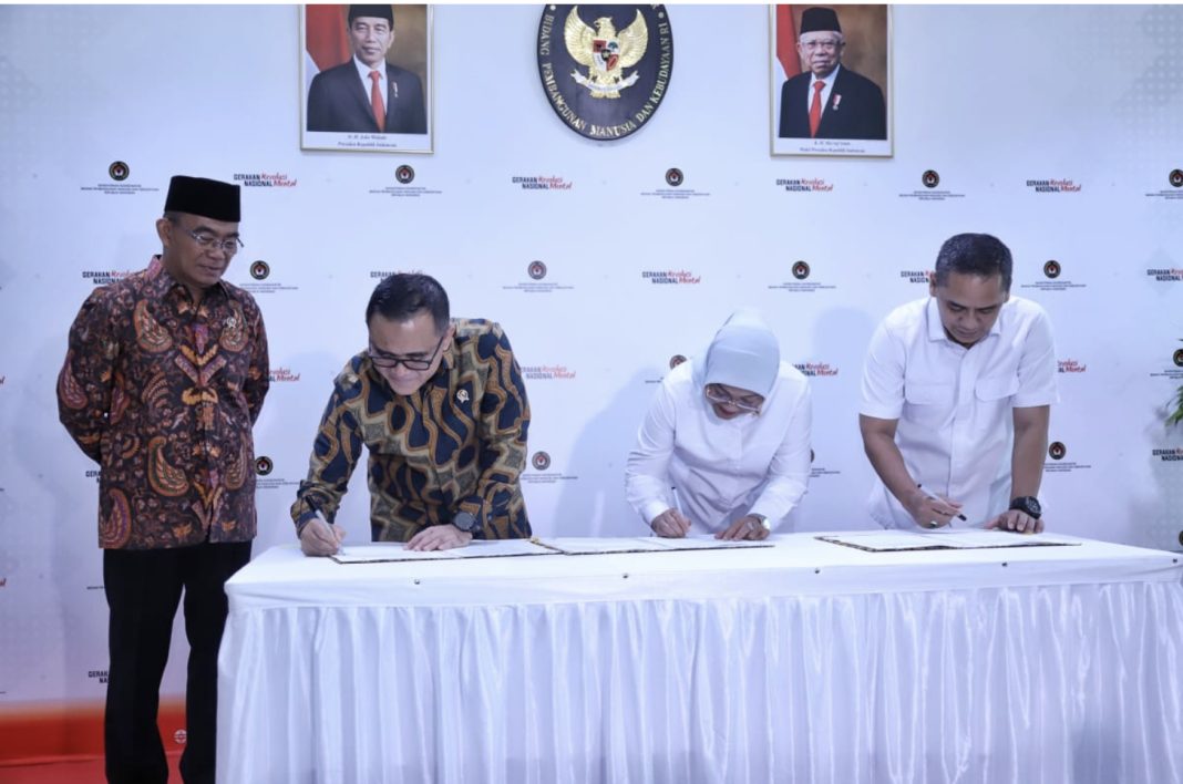 Penandatanganan Keputusan Bersama tentang Hari Libur Nasional dan Cuti Bersama Tahun 2024, Jakarta, Selasa (12/9)