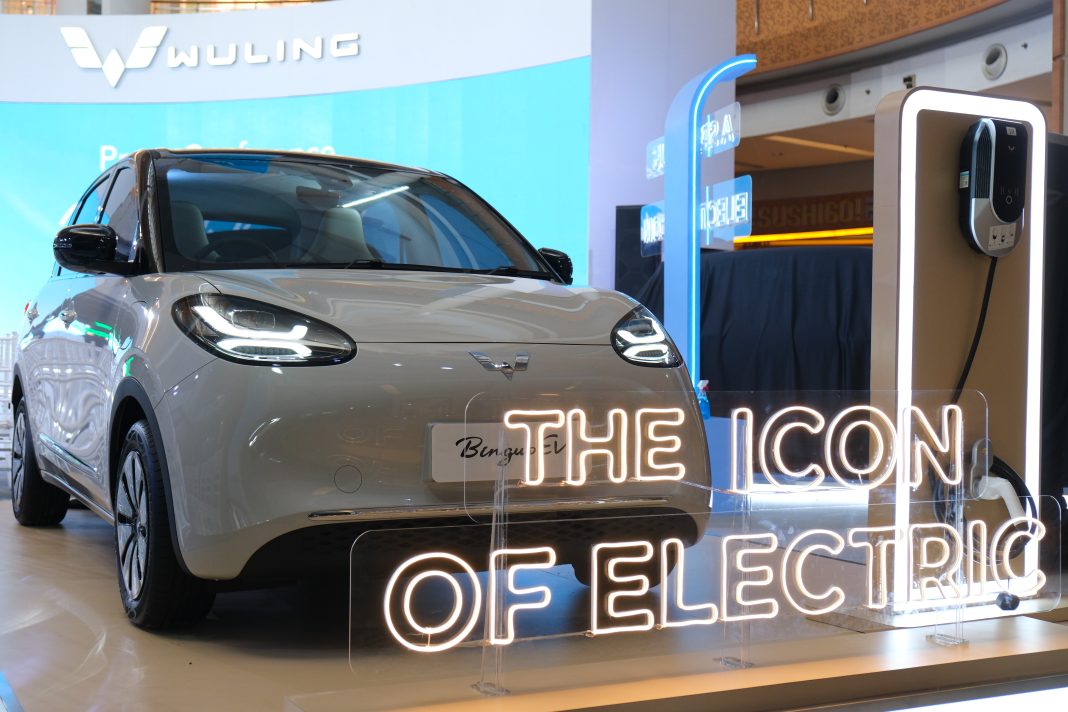 Wuling mengumumkan dibukanya periode pre-book untuk kendaraan listrik terbarunya, BinguoEV dengan berbagai keuntungan bagi konsumen